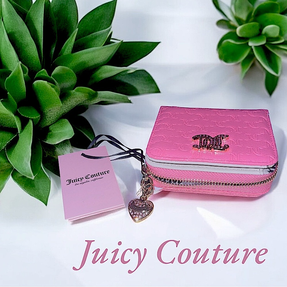 New! JUICY COUTURE Pink Wallet with Heart Charm - Picture 2 of 13